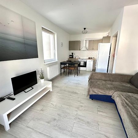 Sdh 1 Wolomin Comfortable Apartment Near Warsaw Eksteriør billede