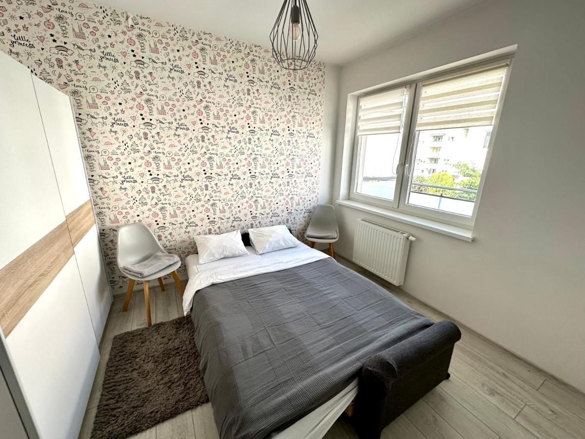 Sdh 1 Wolomin Comfortable Apartment Near Warsaw Eksteriør billede