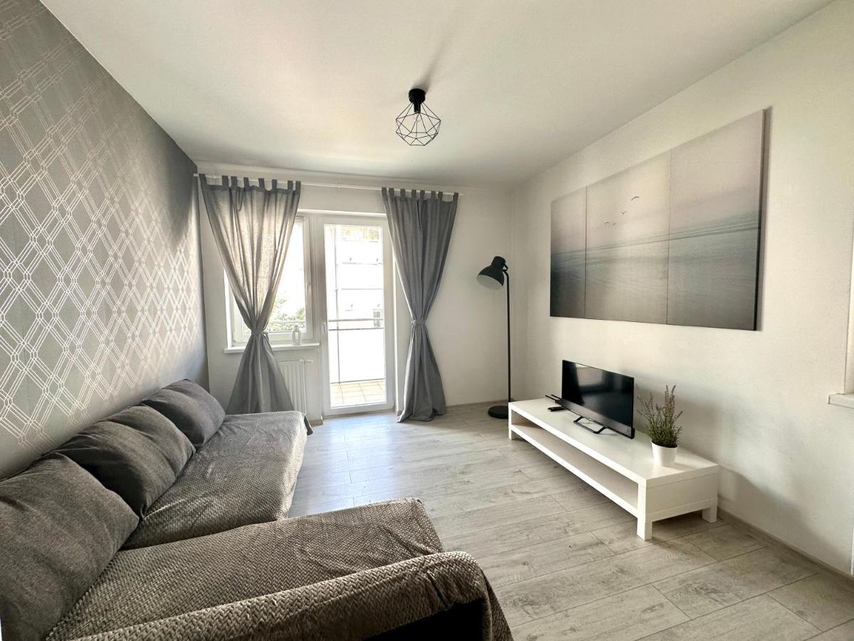 Sdh 1 Wolomin Comfortable Apartment Near Warsaw Eksteriør billede
